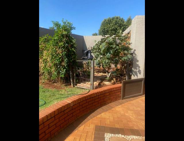 5 BEDROOM HOUSE FOR SALE IN ELDORADO PARK